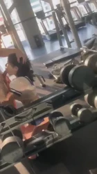 健身房口