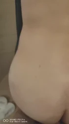 骚逼说很舒服，欢迎评论骚逼看。前面的很多视