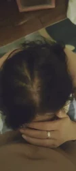 大奶大屁股少妇偷情帮大学生口交