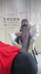 过膝超薄丝细跟超高跟玩狗