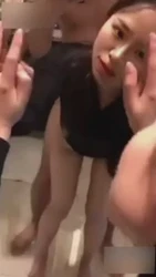 按住爆操，完整版已上传至电报群