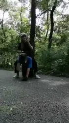 户外骑马
