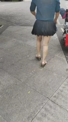 泰安透视短裙露出