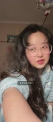【章哥经典】裸聊调教很听话配合的巨乳眼镜妹