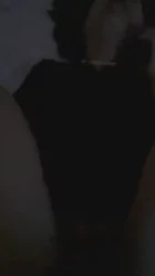 临沂少妇一边偷情，一边打电话
