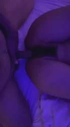 妹子被操到痉挛，喊baba操死我吧，快点操