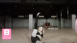 SWAG 性感指数爆表前戏的挑逗 魅惑到火热 Cutiepussy