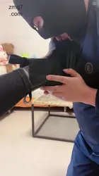 新收的狗奴啥都不懂 还得主人一点点的教