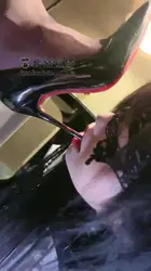 维妮 女女调教 强制圣水