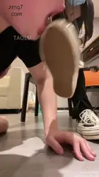 阿月 帆布鞋黑棉袜