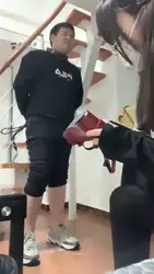萝莉主娱乐玩狗 脚踩食物强制吃 很开心