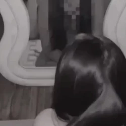 骚货母狗镜子后入