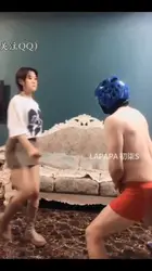 修复版 在校学生双S jk白色爆踹M脑瓜 踢放屁