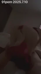 老婆第一次约单男激情69