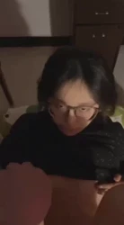 有完整边操眼镜女同学捏奶子
