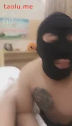 丝袜插嘴钻跨口水鞭打