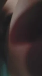 水多多，少妇