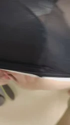 老婆掰着逼求我操她