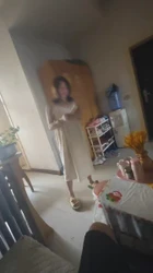 0351少妇家里干她，女上位，人白皮肤好