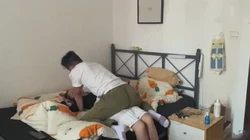 网恋见面炮火连天！这么饥渴的妹子不多见了被操叫巴巴