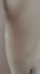 佳木斯中午和女同事在宾馆卫生间放松一下