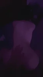 后入牛奶皮翘臀骚货