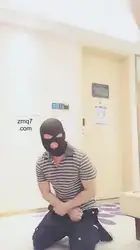 白袜裸足