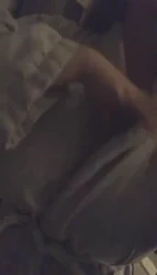 在酒店内露出