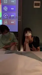 橘子没熟 足浴店开发女按摩师 一起玩女奴