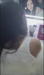 元旦背着男友出来偷情的师范大学骚货母狗 还说任何一个男人都比男友强