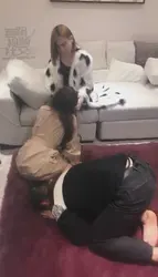 同好共享 给我的女奴当奴下奴 够贱的吧