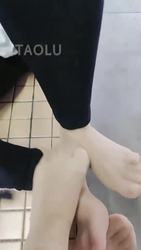 母狗和小主在户外
