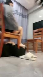 桃子大大 玩弄闺蜜带来的贱狗