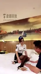 盗贼误撞警花