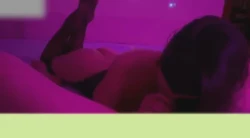 退役模特人妻答应我录视频自己带眼罩来被干抽搐