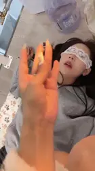 橙宝 带着跳蛋 同时伺候女主