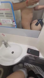 在高铁上和老婆操逼