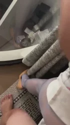 骚母狗紫色丝袜高跟