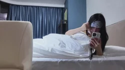 178车模下班做SPA按摩，被男技师疯狂挑逗阴蒂，实在受不了被内射了