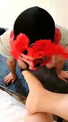 舔脚 鞭打