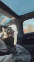 0574大白天路边车里干，外面人来人往太刺激了