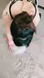 极度刺激！酒店调教小母狗续-圣水洗澡