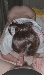 大屁股老婆最喜欢吃鸡巴