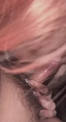这只小母狗特别听话