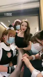 三个女仆同时伺候 绝对至尊享受 1
