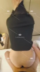 骚货屁股都被抽红了
