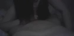 熟女很认真的吃JB