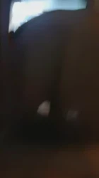 炮友外地回家，得狠干她几天。