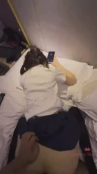 艹她让她给闺蜜打电话