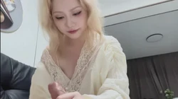 酒吧带走的极品美女，无套插入肏出白浆。
